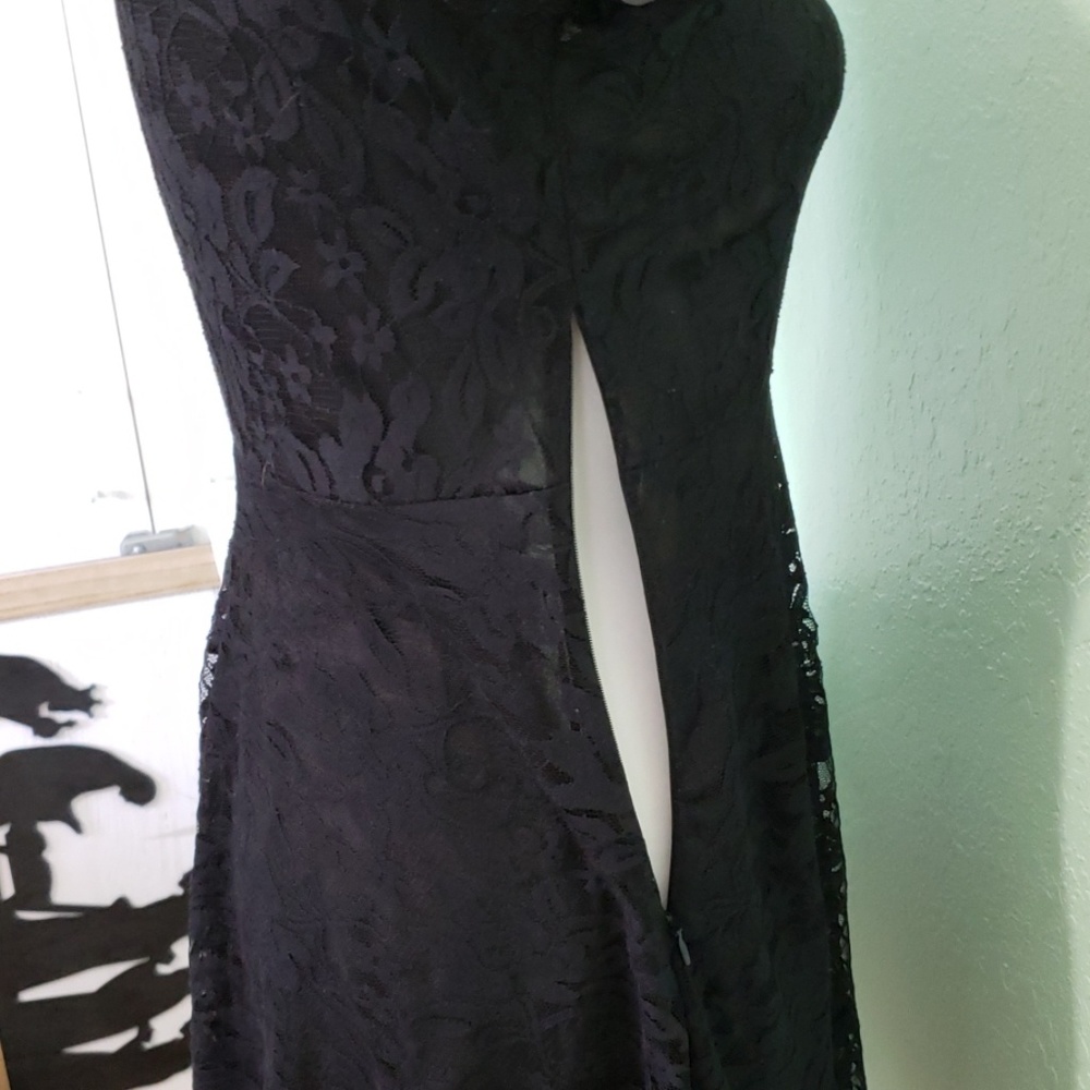 LITTLE BLACK DRESS - Picture 4 of 5
